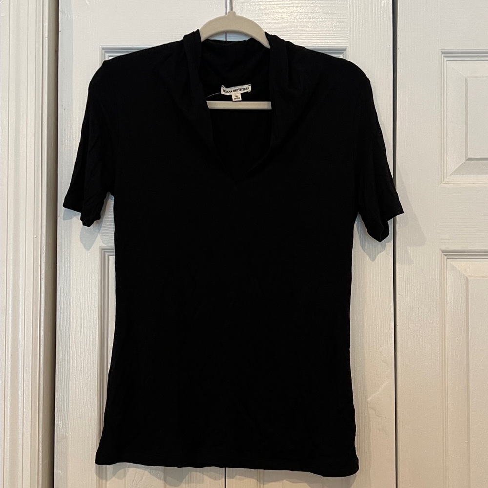 Zenana outfitters Black Top NWOT